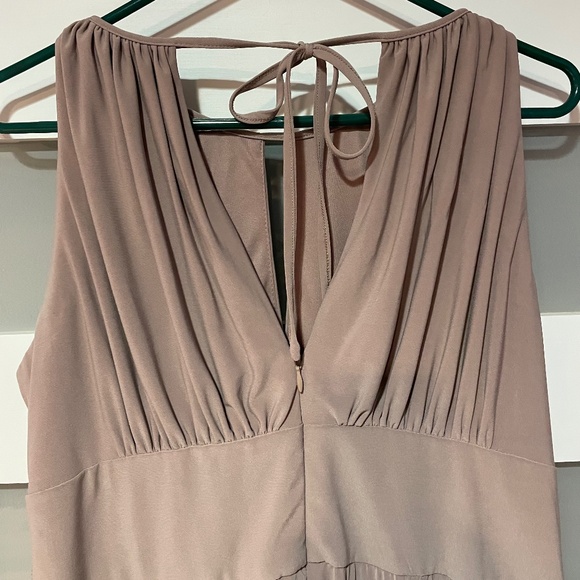 Gown - Picture 6 of 7